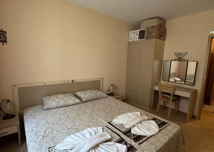 Vp Royal Sun Lägenhet Slăntjev Brjag